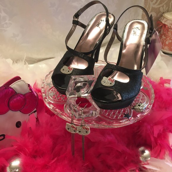 GORGEOUS black glitter heels and matching earings with hello kitty crystals! - Picture 3 of 15